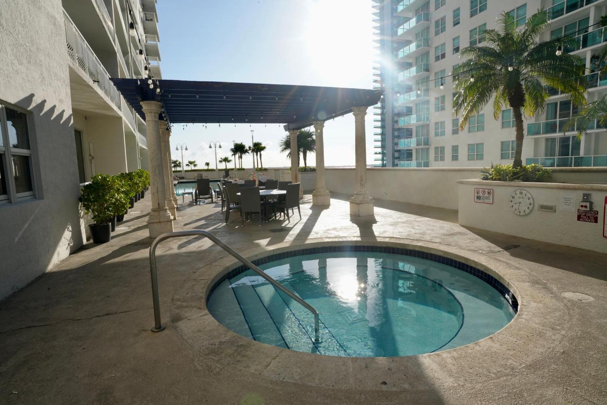 4 Bed Full Condo In Miami With Skyline & Sea View Екстер'єр фото